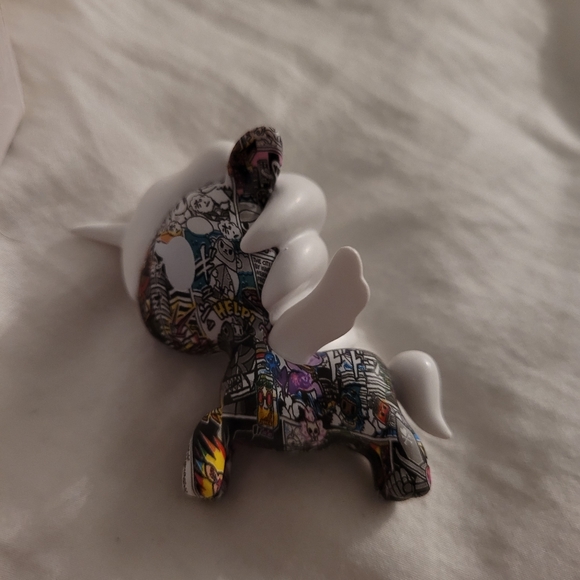 Tokidoki Unicorno Manga mania Snow ver. - Picture 2 of 3